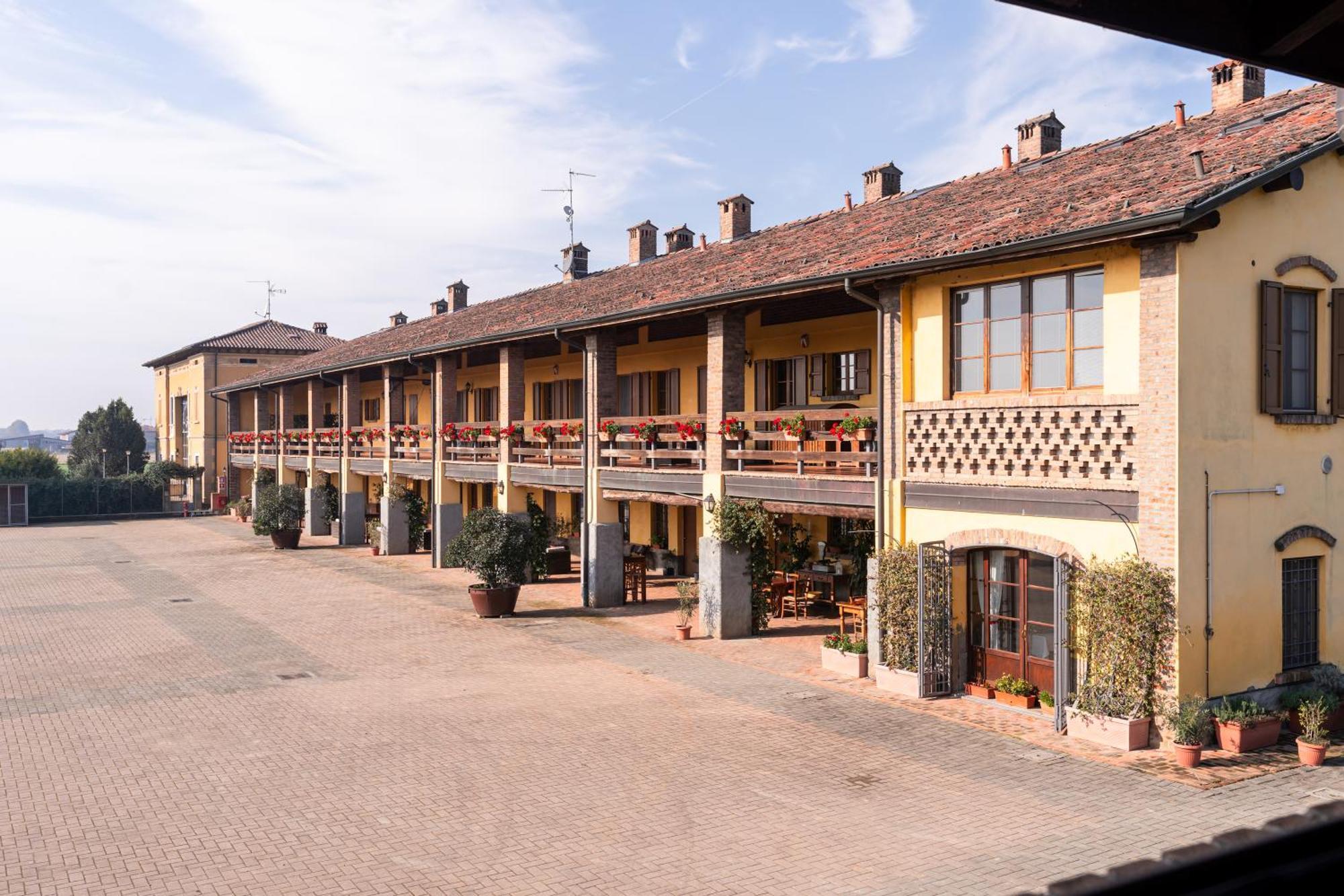 Agriturismo Bassanella Treviglio Luaran gambar